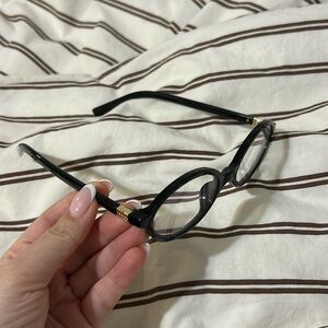 Fashion like designer brand oval glasses